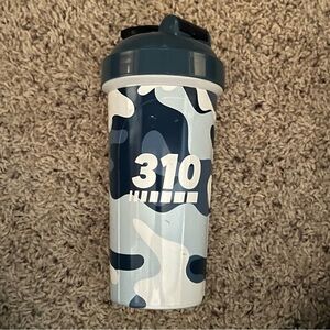 310 Shaker cup